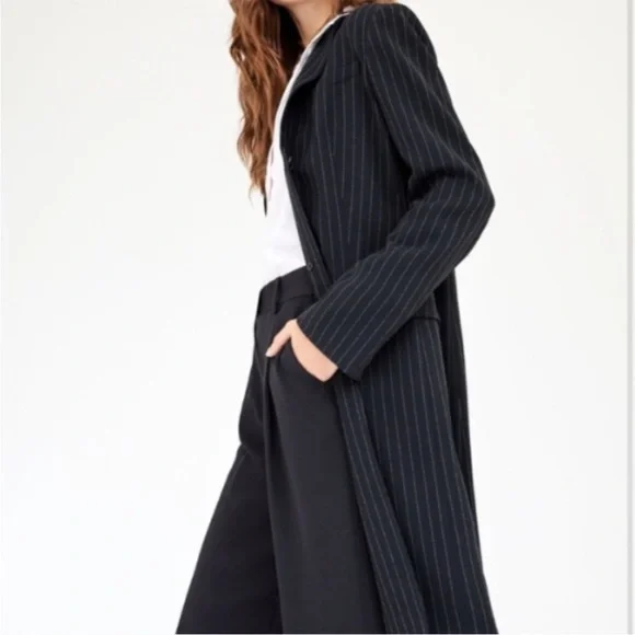 ARITZIA BABATON NAVY PINSTRIPE TRENT LONG JACKET - Picture 4 of 12